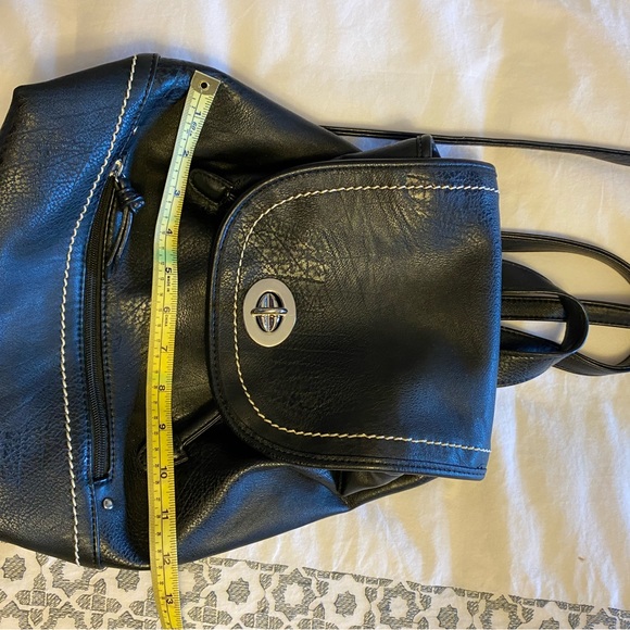 -SOLD Fiori black backpack purse all man made material pull top closure. - Picture 3 of 8